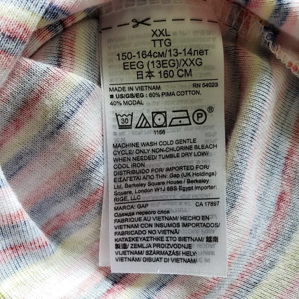 GAP girls stripped